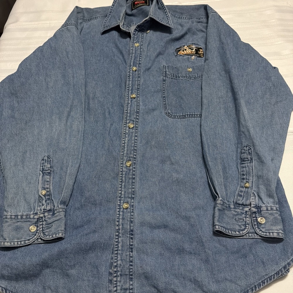 Wrangler Hero Mens XL Blue Denim Button Down Shirt Embroidered Helicopter Native - Picture 4 of 9